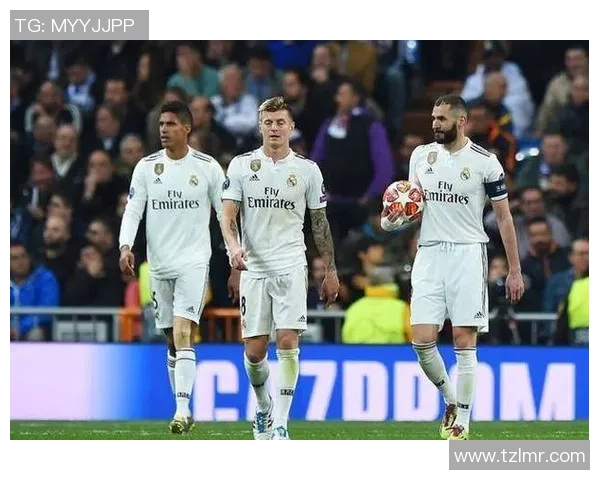 中超精彩对决那不勒斯大胜本菲卡点球大战引发全场热潮分析精彩瞬间